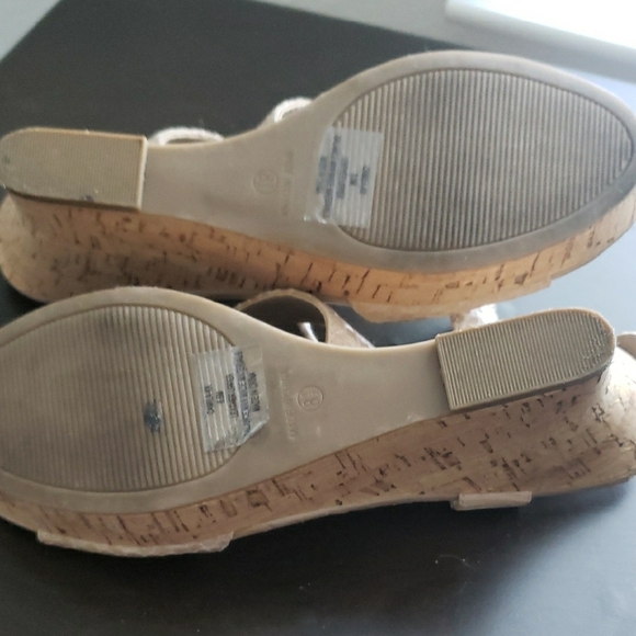 Kelly & Katie Tan Slide Sandals with Wide Strap - Picture 5 of 6